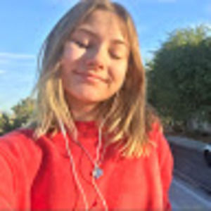 Meet your Posher, Lucy